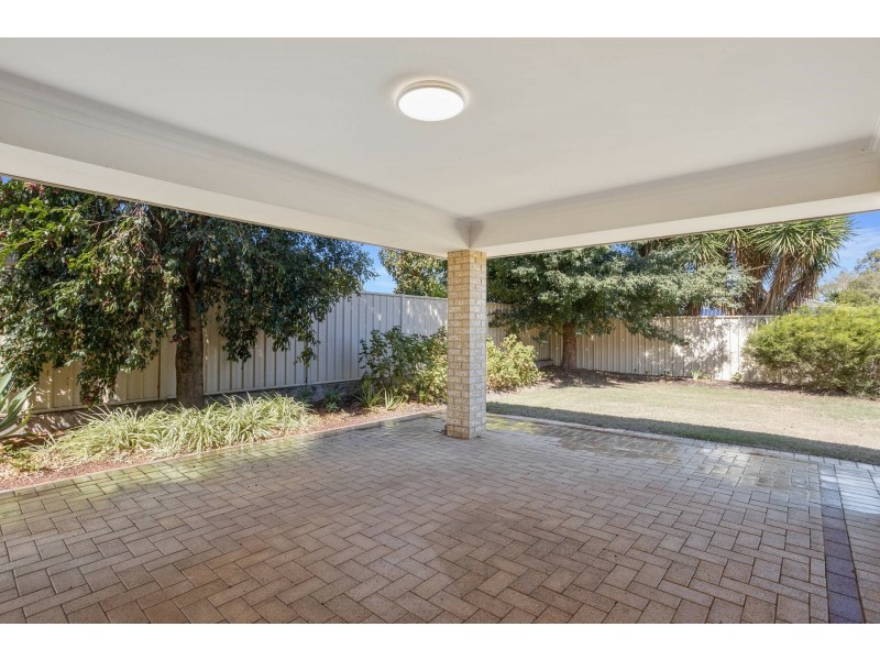 10 Enfield Turn, Carramar WA 6031