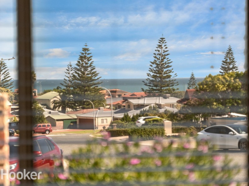 18a Carnarvon Rise, Ocean Reef WA 6027