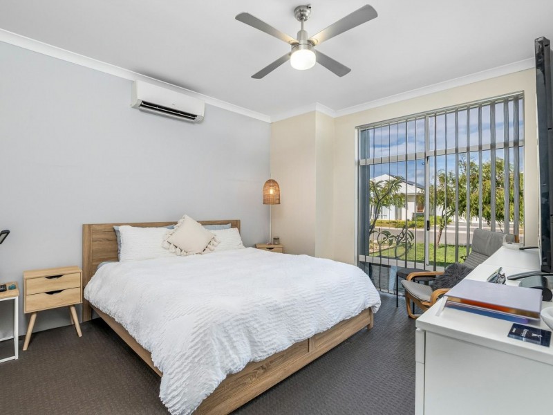 18 Waveki Street, Yanchep WA 6035