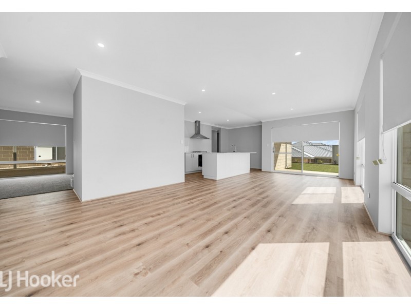 10 Primrose Road, Alkimos WA 6038