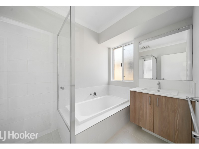 10 Primrose Road, Alkimos WA 6038