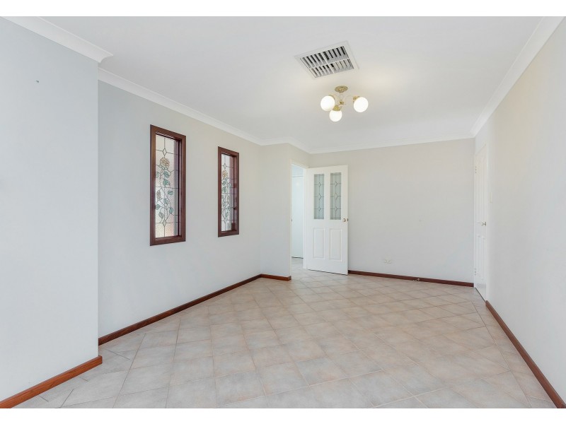 5 Jacka Close, Marangaroo WA 6064