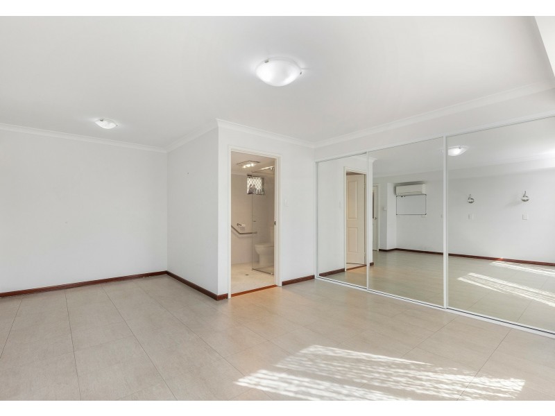 5 Jacka Close, Marangaroo WA 6064