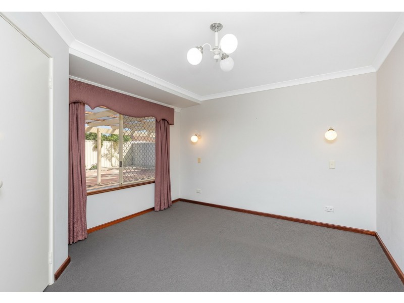 5 Jacka Close, Marangaroo WA 6064