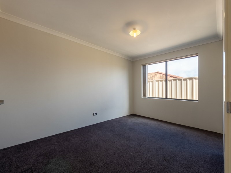 8 Fisherton Circuit, Kinross WA 6028