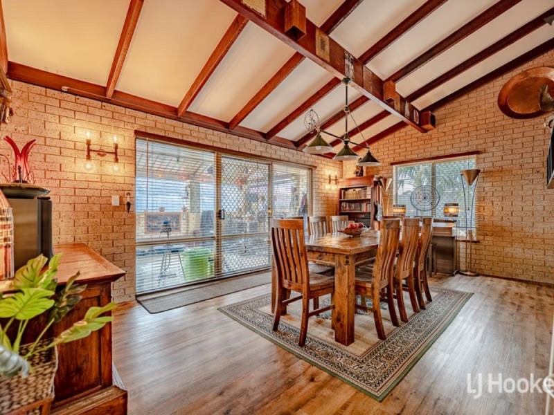 15 Glenway Loop, Cooloongup WA 6168