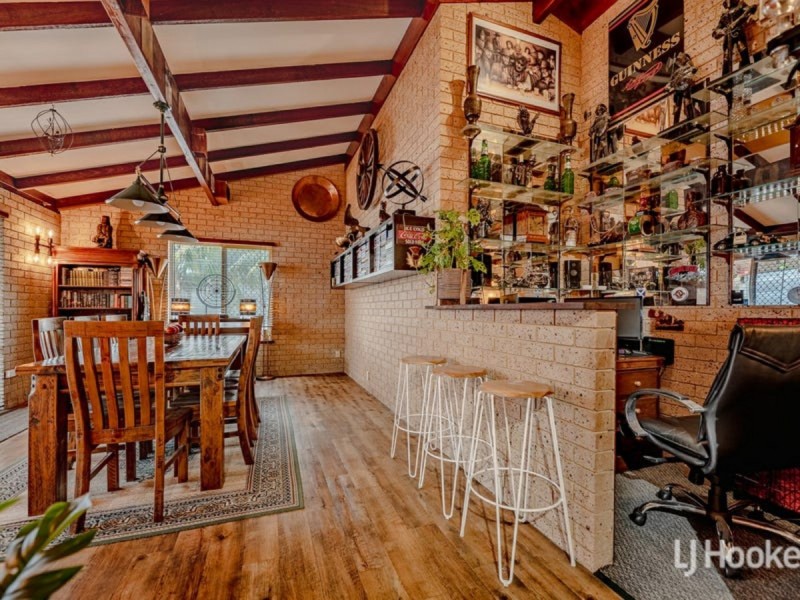 15 Glenway Loop, Cooloongup WA 6168