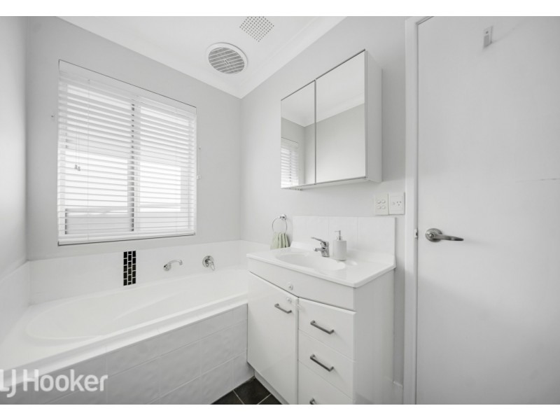 6 Westerly Crescent, Heathridge WA 6027