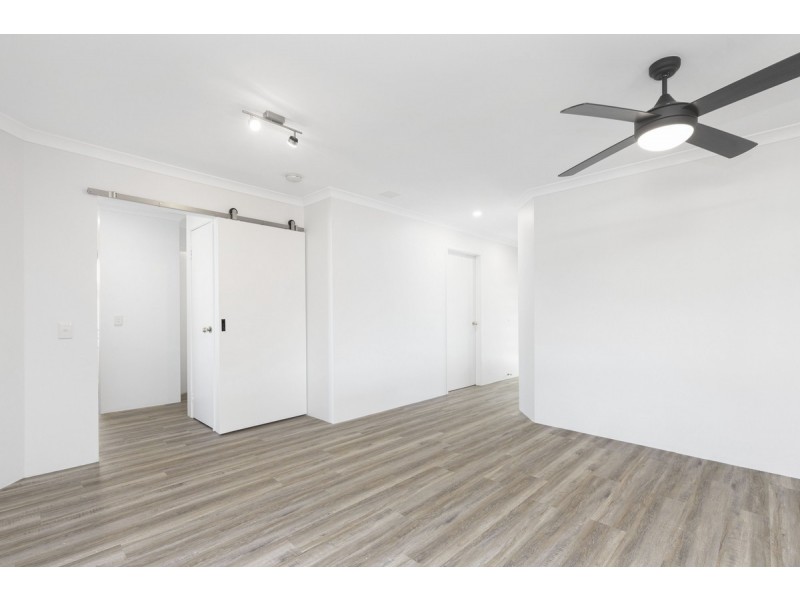 10 Whitsunday Avenue, Ridgewood WA 6030