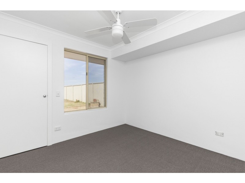 10 Whitsunday Avenue, Ridgewood WA 6030
