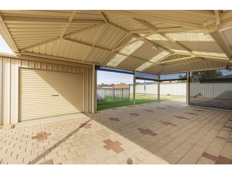 10 Whitsunday Avenue, Ridgewood WA 6030