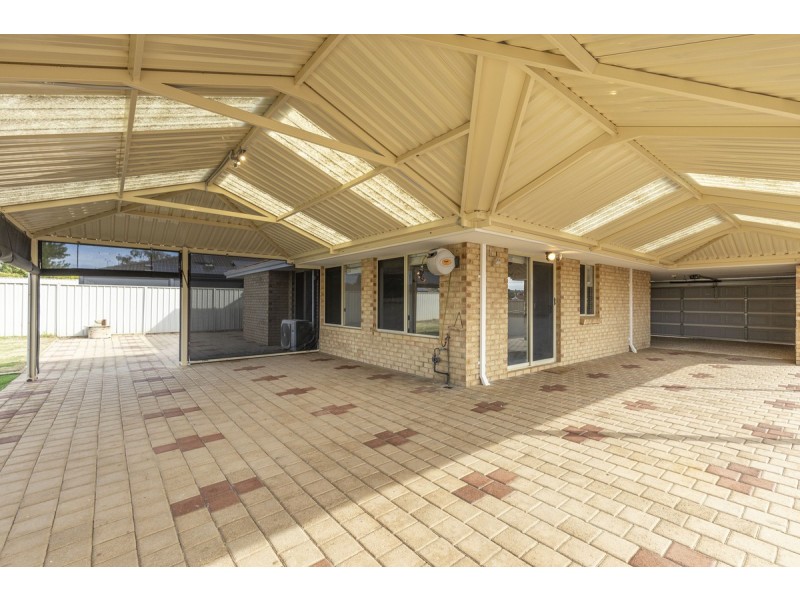 10 Whitsunday Avenue, Ridgewood WA 6030