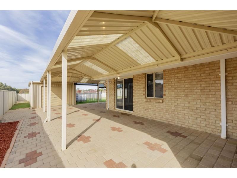 10 Whitsunday Avenue, Ridgewood WA 6030