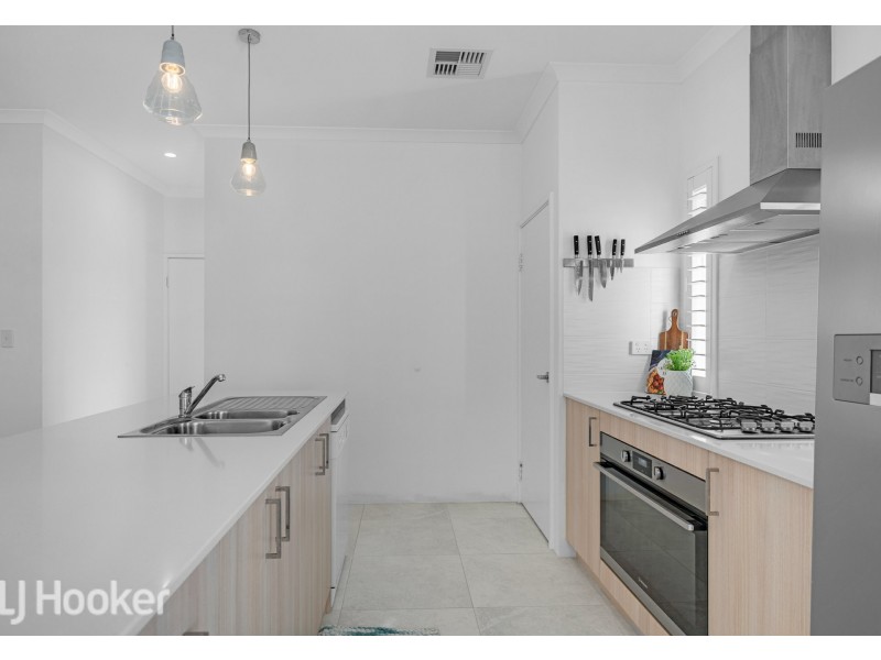112 Reflection Boulevard, Jindalee WA 6036