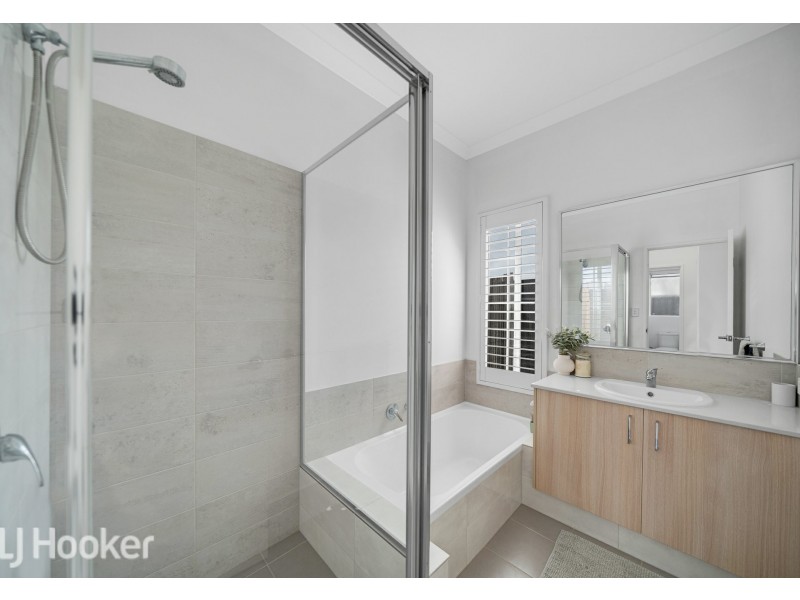 112 Reflection Boulevard, Jindalee WA 6036