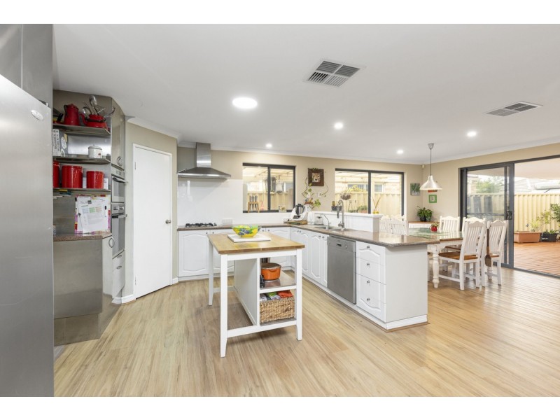 10 Reigate Way, Butler WA 6036