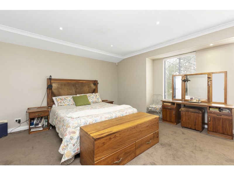 10 Reigate Way, Butler WA 6036