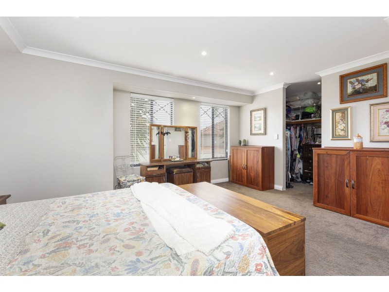 10 Reigate Way, Butler WA 6036