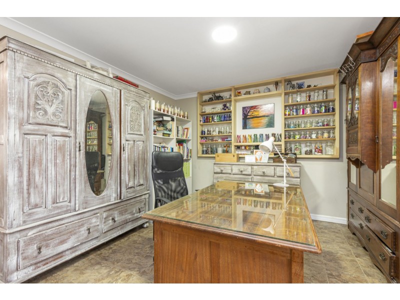 10 Reigate Way, Butler WA 6036