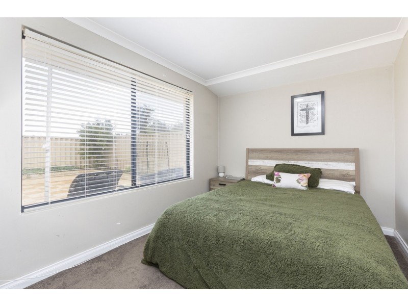 10 Reigate Way, Butler WA 6036
