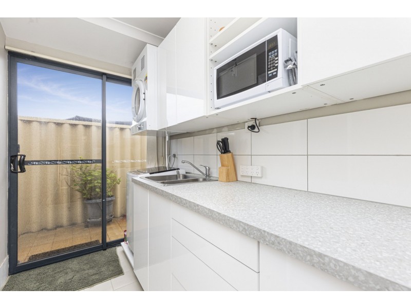 10 Reigate Way, Butler WA 6036