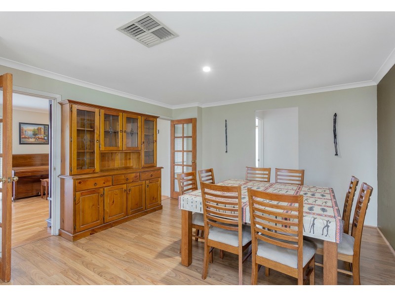 23 Danja Rise, Hocking WA 6065