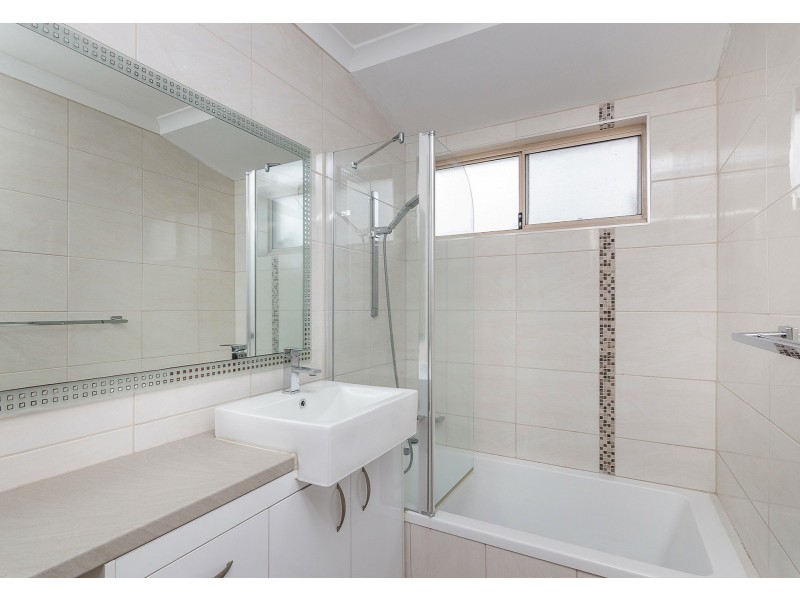 23 Danja Rise, Hocking WA 6065