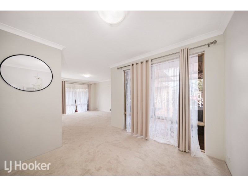 34 Citrine Gardens, Forrestfield WA 6058