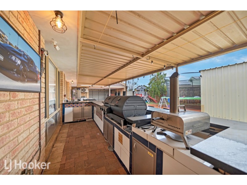 34 Citrine Gardens, Forrestfield WA 6058