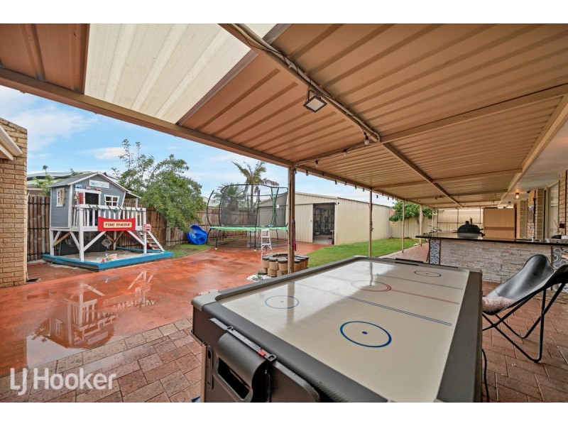 34 Citrine Gardens, Forrestfield WA 6058