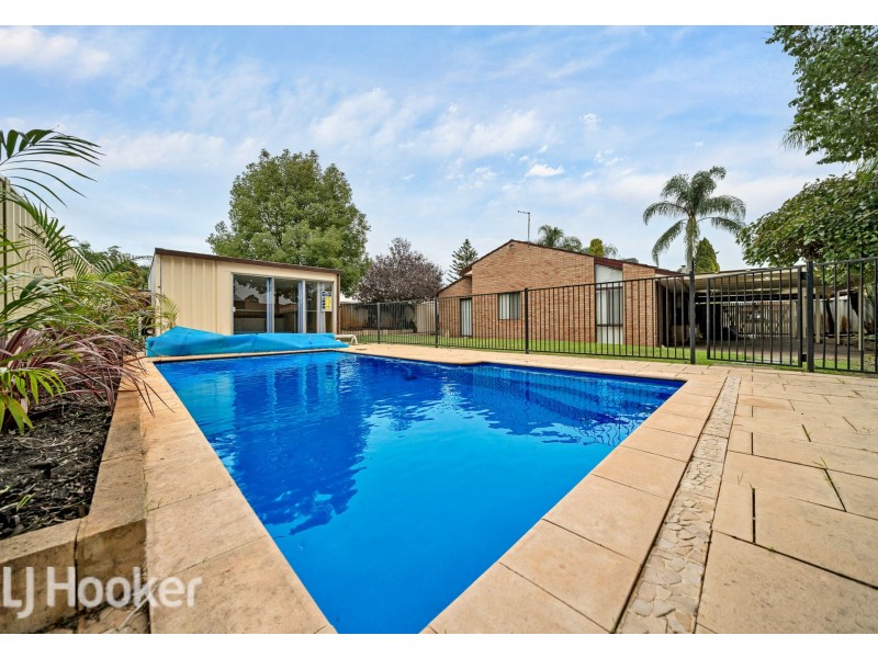 22 Toucan Way, Ballajura WA 6066