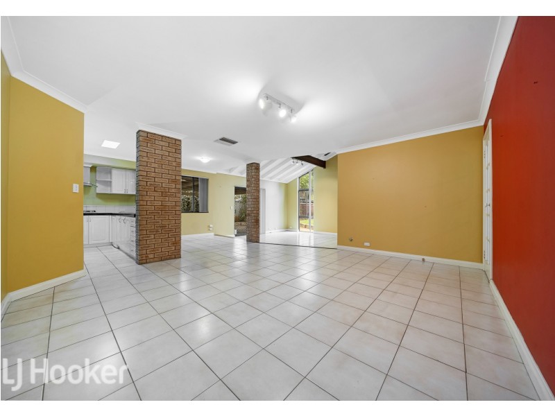 22 Toucan Way, Ballajura WA 6066