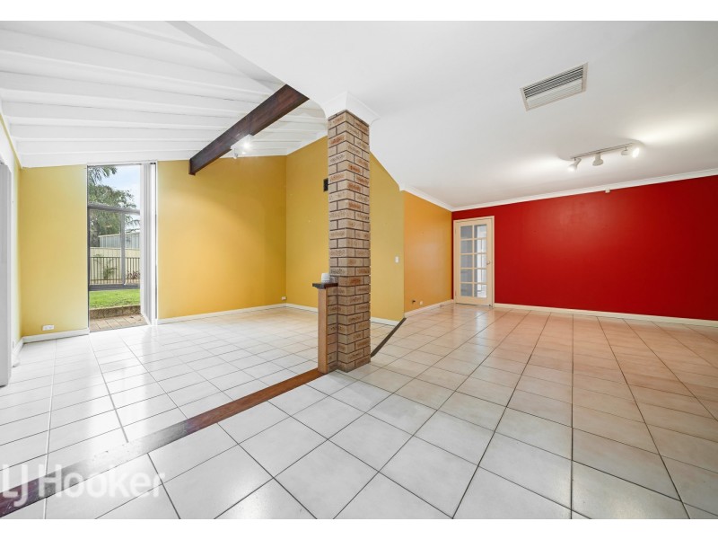 22 Toucan Way, Ballajura WA 6066
