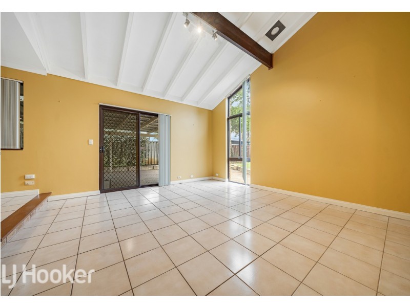 22 Toucan Way, Ballajura WA 6066