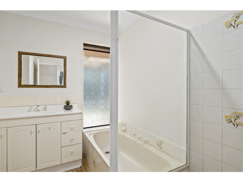 11 The Loop, Edgewater WA 6027