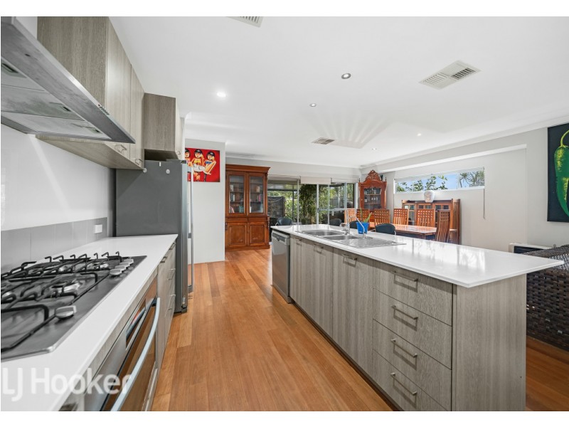 2 Kerr Place, Hillarys WA 6025