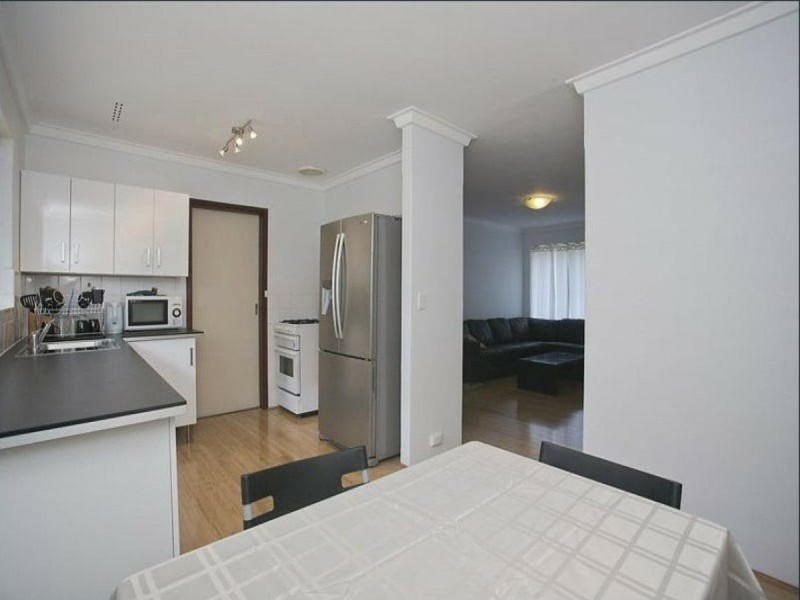 11 Karimba Street, Wanneroo WA 6065