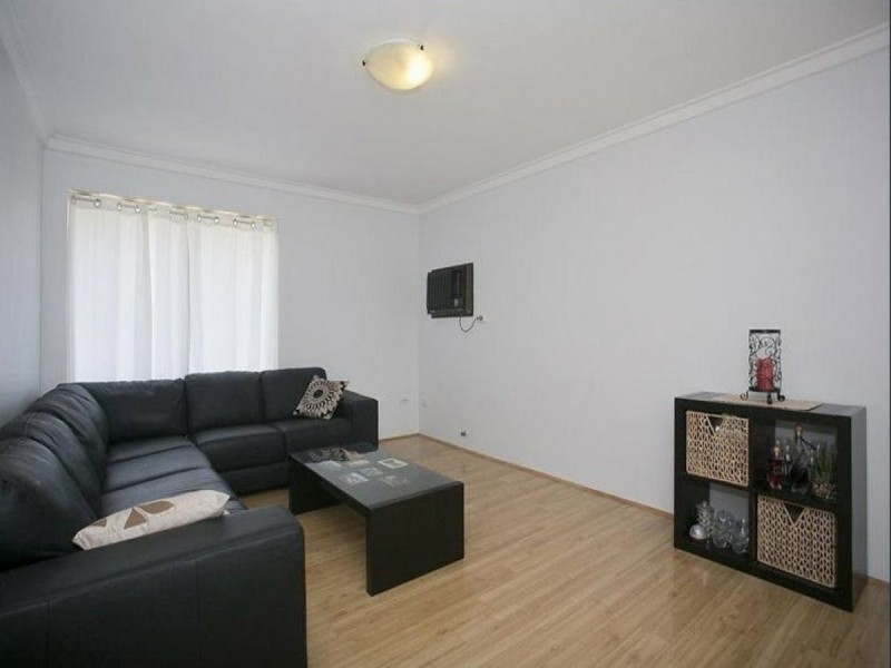 11 Karimba Street, Wanneroo WA 6065