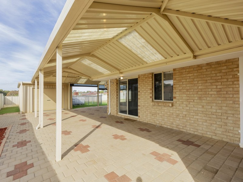 10 Whitsunday Avenue, Ridgewood WA 6030