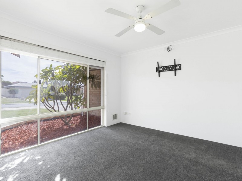 10 Whitsunday Avenue, Ridgewood WA 6030