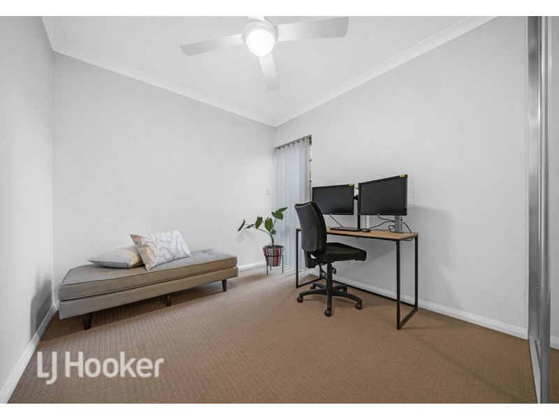 16 Nashville Loop, Currambine WA 6028