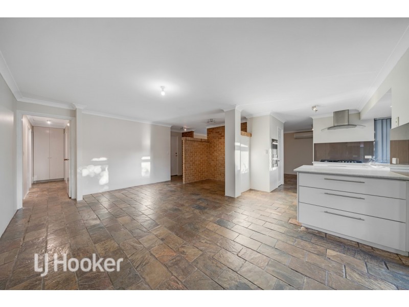 1 Venosa Court, Heathridge WA 6027