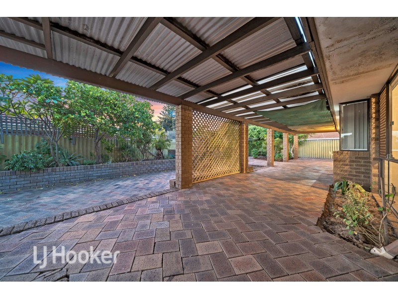 1 Venosa Court, Heathridge WA 6027