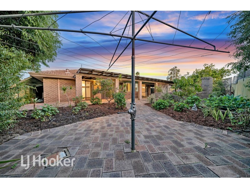 1 Venosa Court, Heathridge WA 6027