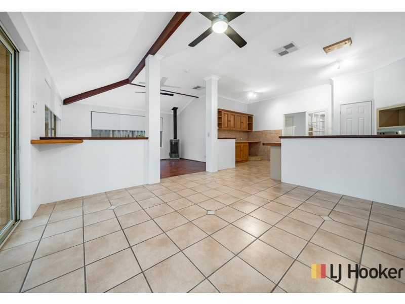 22 Sherlock Rise, Carramar WA 6031