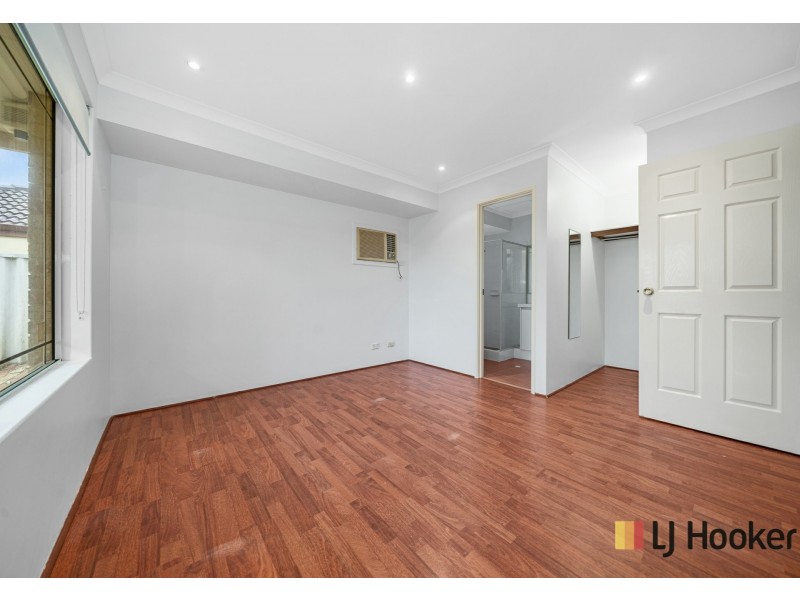 22 Sherlock Rise, Carramar WA 6031