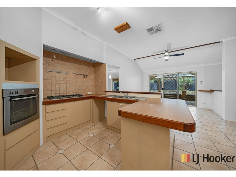 22 Sherlock Rise, Carramar WA 6031