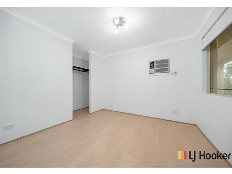 22 Sherlock Rise, Carramar WA 6031