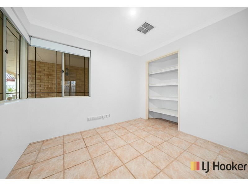 22 Sherlock Rise, Carramar WA 6031