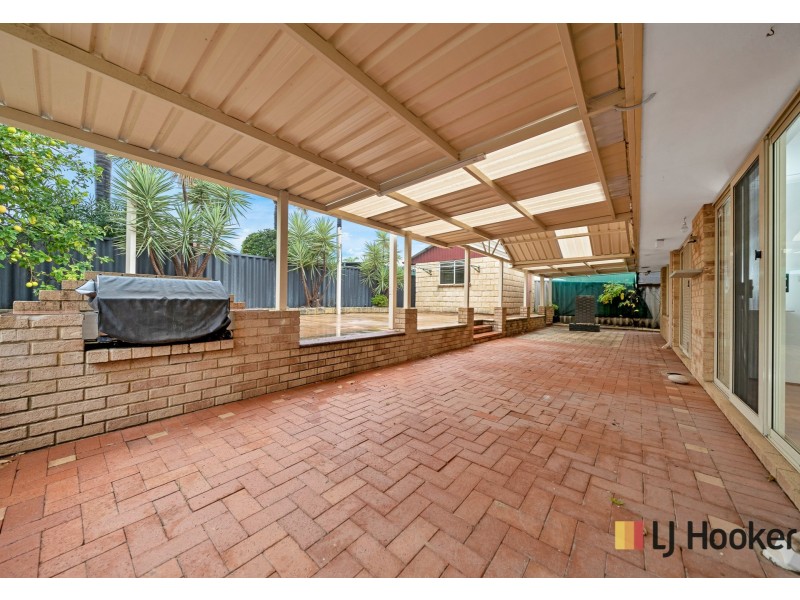 22 Sherlock Rise, Carramar WA 6031